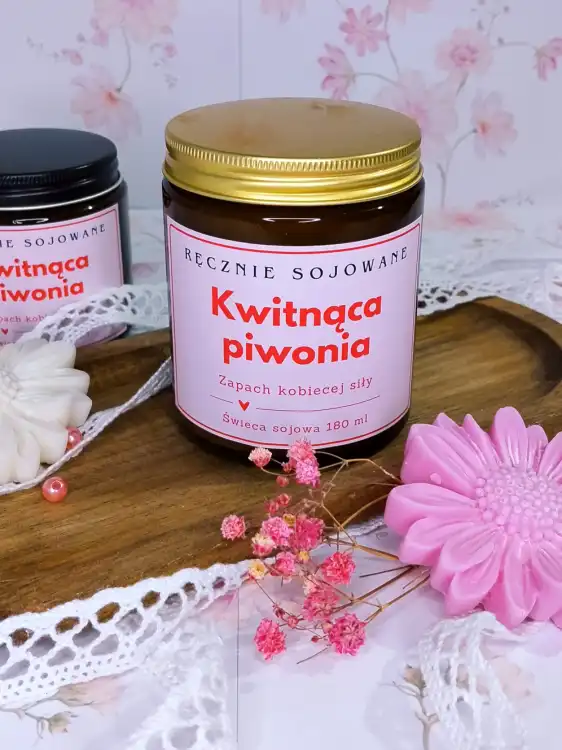 Kwitnaca_piwonia_180.webp